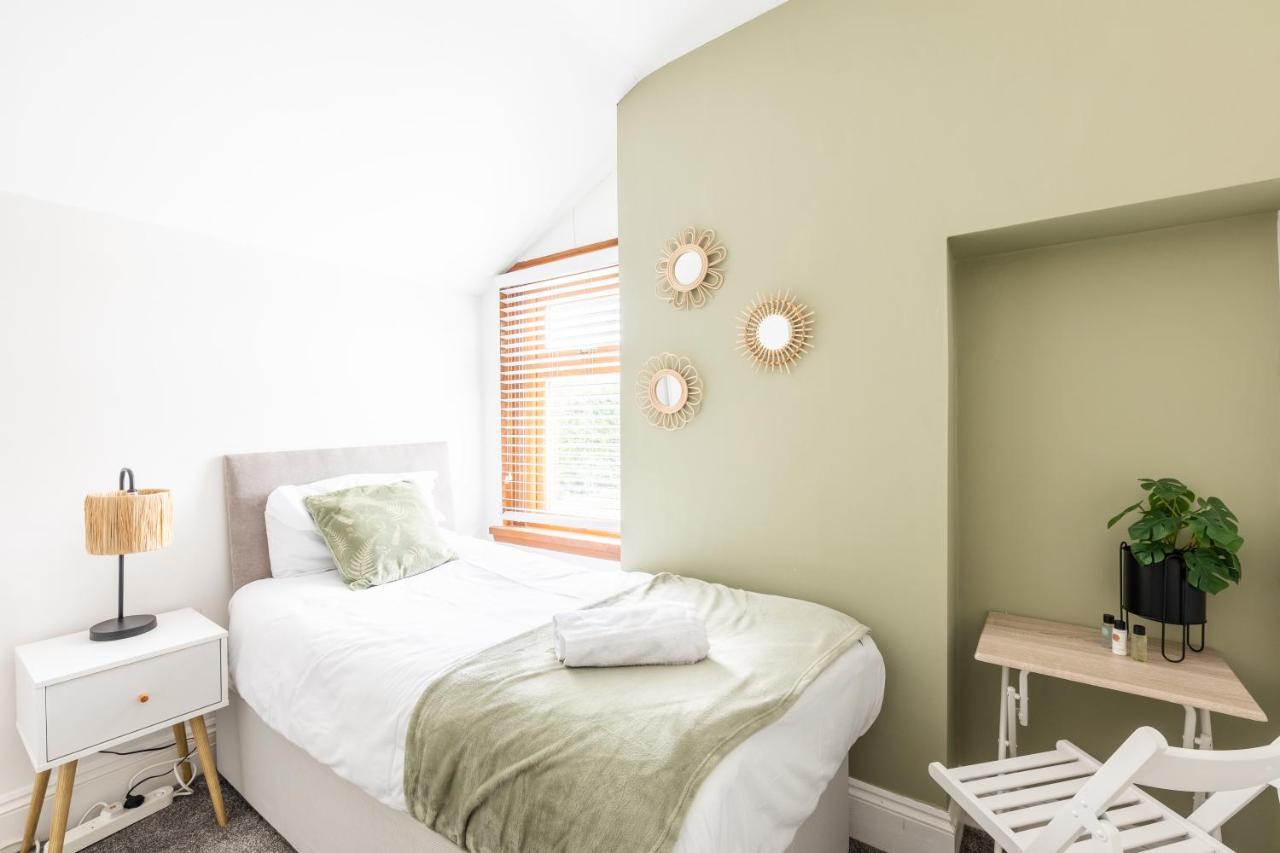 Levi Suite By Koya Homes - 3-Bedroom Home, Downtown Cardiff, Free Parking Экстерьер фото