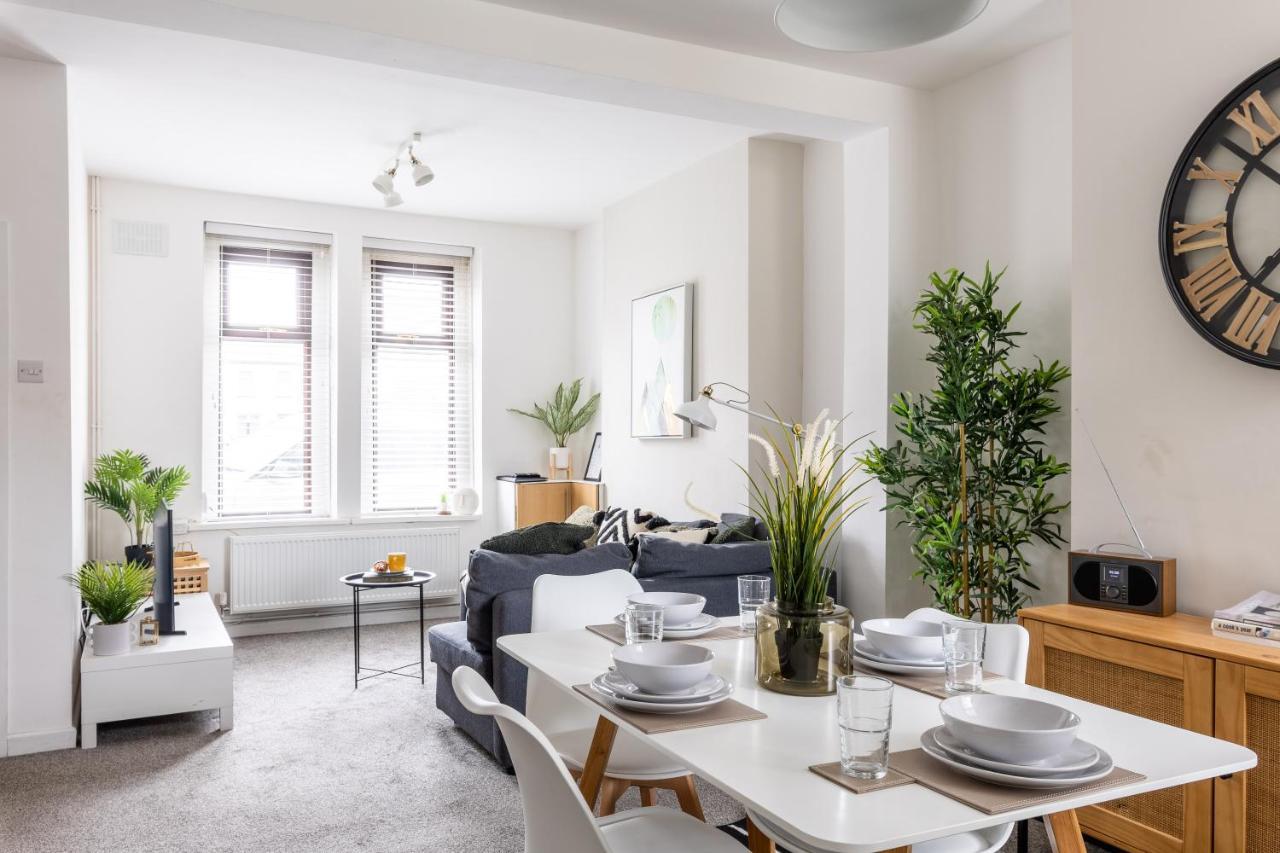 Levi Suite By Koya Homes - 3-Bedroom Home, Downtown Cardiff, Free Parking Экстерьер фото