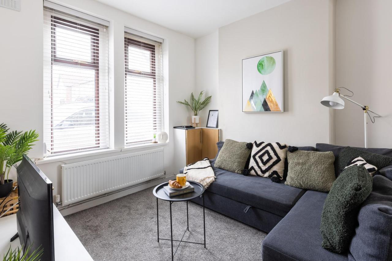 Levi Suite By Koya Homes - 3-Bedroom Home, Downtown Cardiff, Free Parking Экстерьер фото