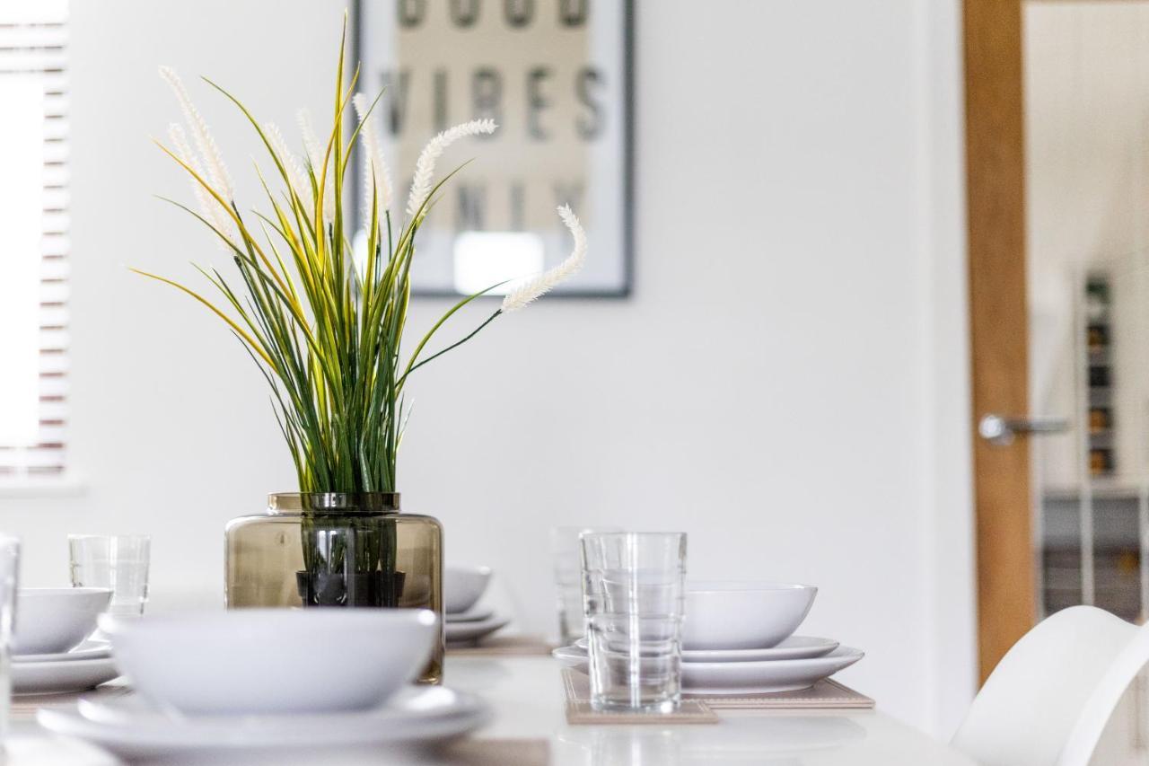 Levi Suite By Koya Homes - 3-Bedroom Home, Downtown Cardiff, Free Parking Экстерьер фото