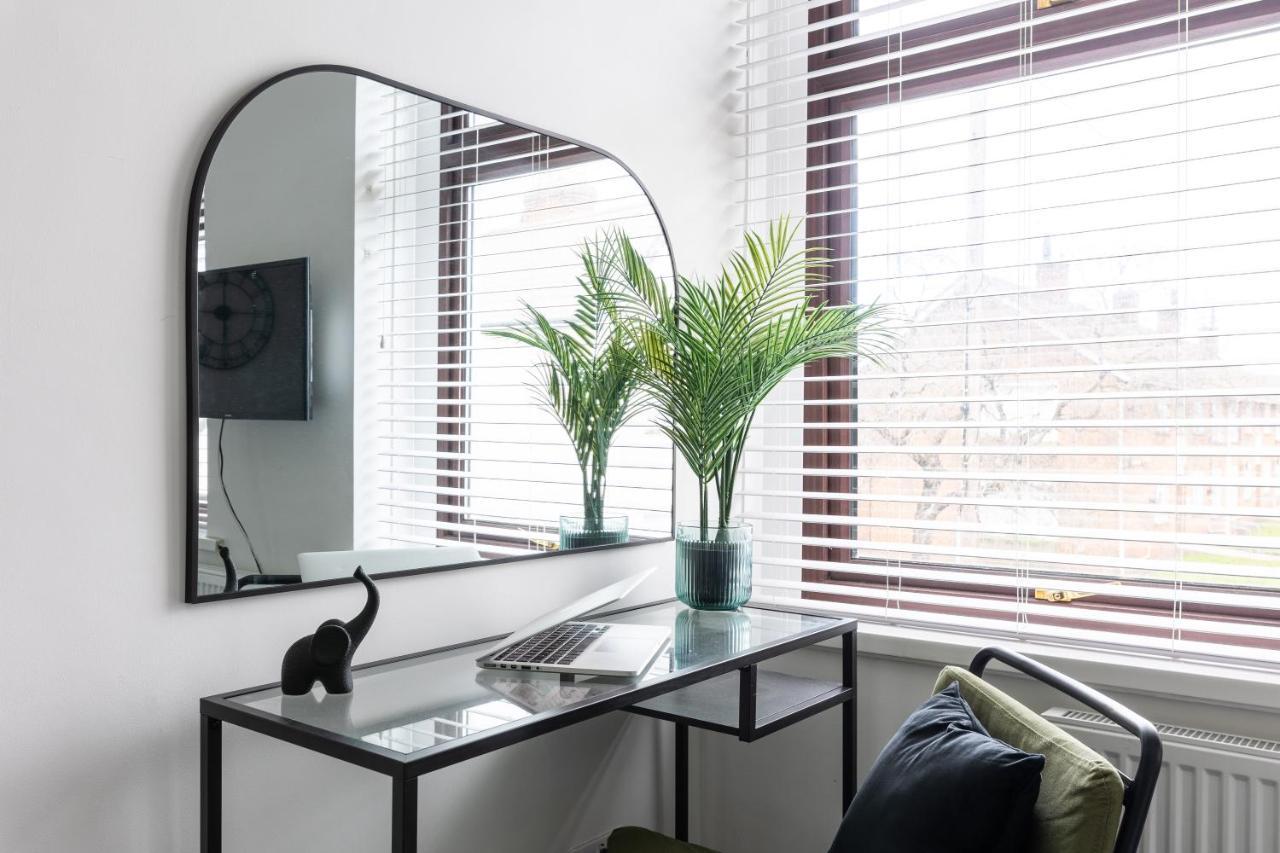 Levi Suite By Koya Homes - 3-Bedroom Home, Downtown Cardiff, Free Parking Экстерьер фото